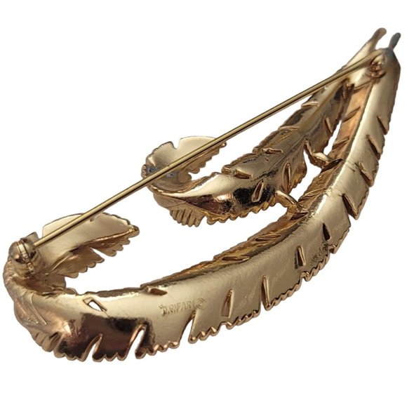 Trifari Crown Over T Gold Tone Chunk Feather Palm Leaves Brooch Pin, Signed E585 - Picture 8 of 11
